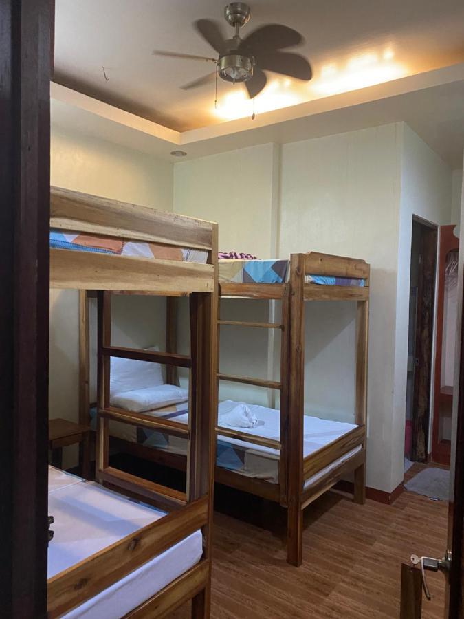 Seaslugs Travellers bahay-panuluyan El Nido